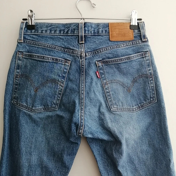 Levi's Premium Wedgie Jeans in These Dreams Medium Wash High Rise Ankle 26 (2) - Picture 6 of 16
